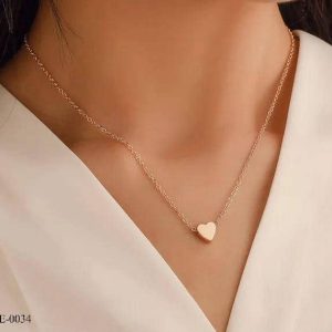 Alloy Gold Plated Elegant Heart Shaped Pendant